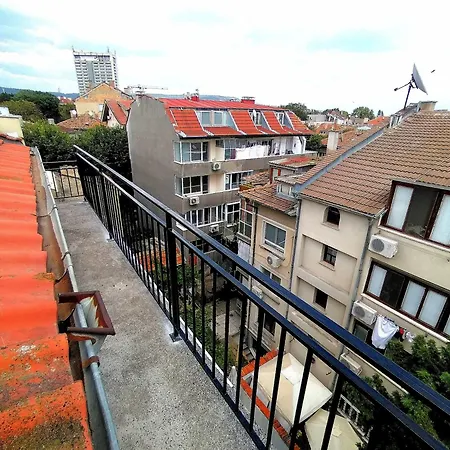 Apartament Attic *